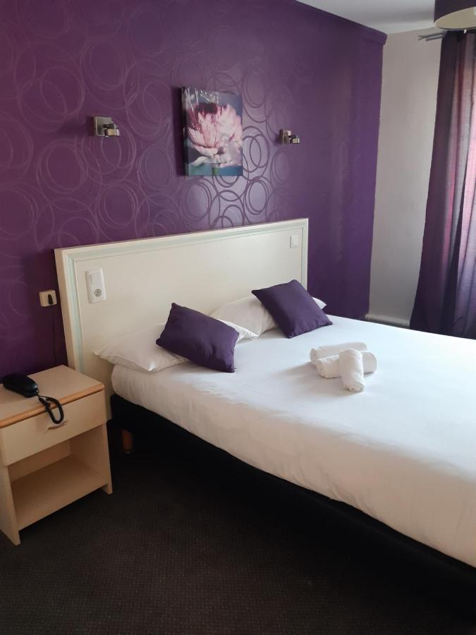 Logis Hostellerie Du Cheval Blanc Sainte-Maure-de-Touraine Εξωτερικό φωτογραφία