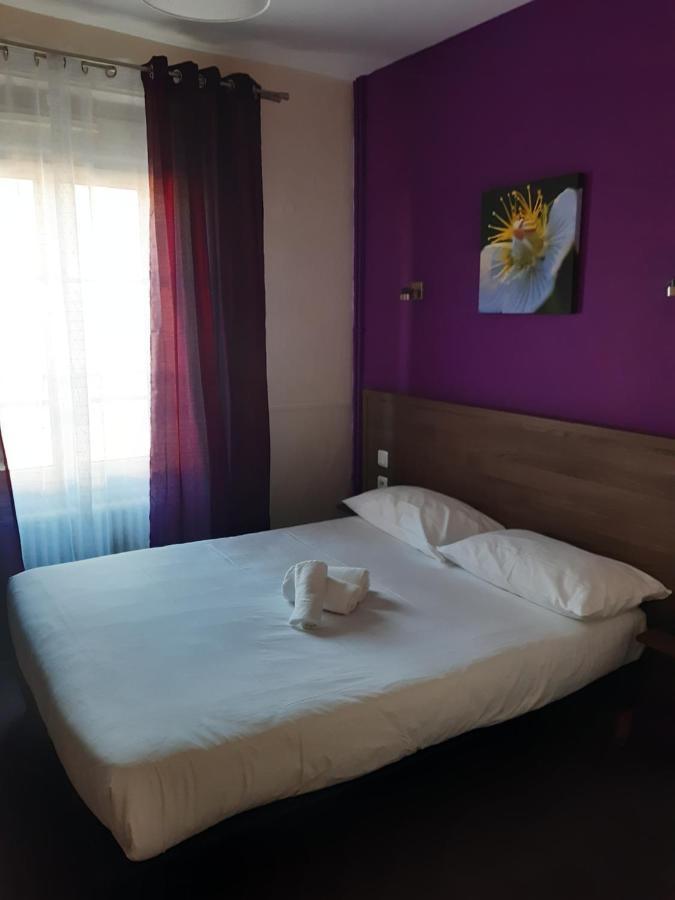 Logis Hostellerie Du Cheval Blanc Sainte-Maure-de-Touraine Εξωτερικό φωτογραφία