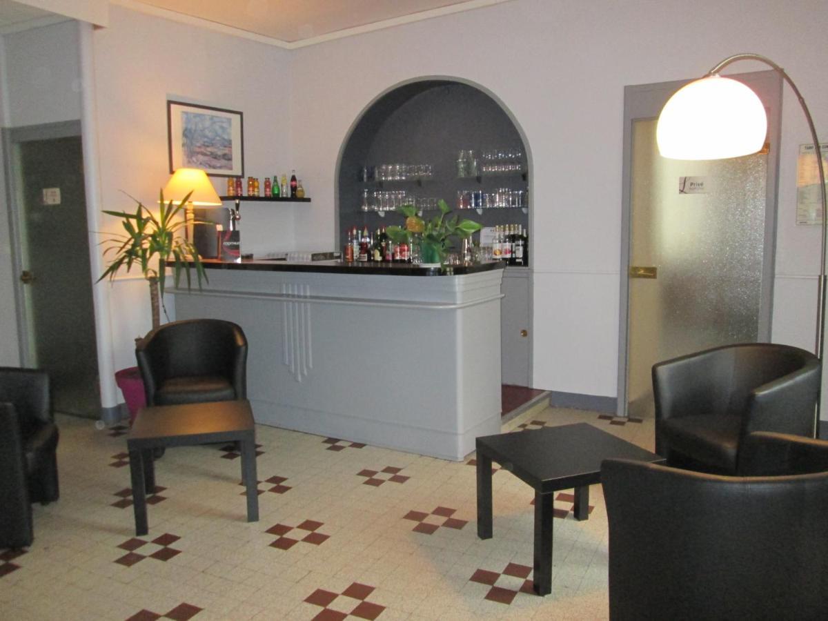 Logis Hostellerie Du Cheval Blanc Sainte-Maure-de-Touraine Εξωτερικό φωτογραφία