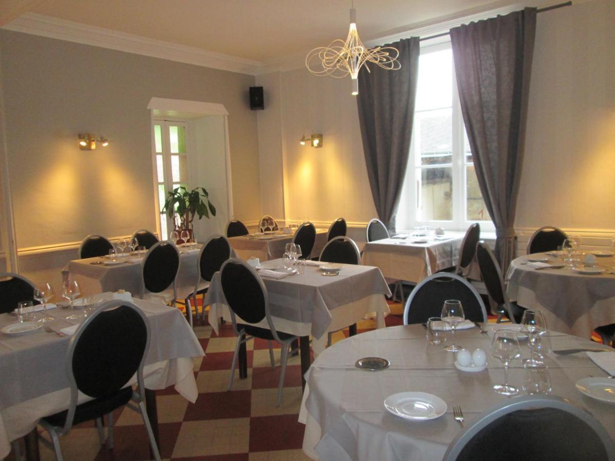 Logis Hostellerie Du Cheval Blanc Sainte-Maure-de-Touraine Εξωτερικό φωτογραφία