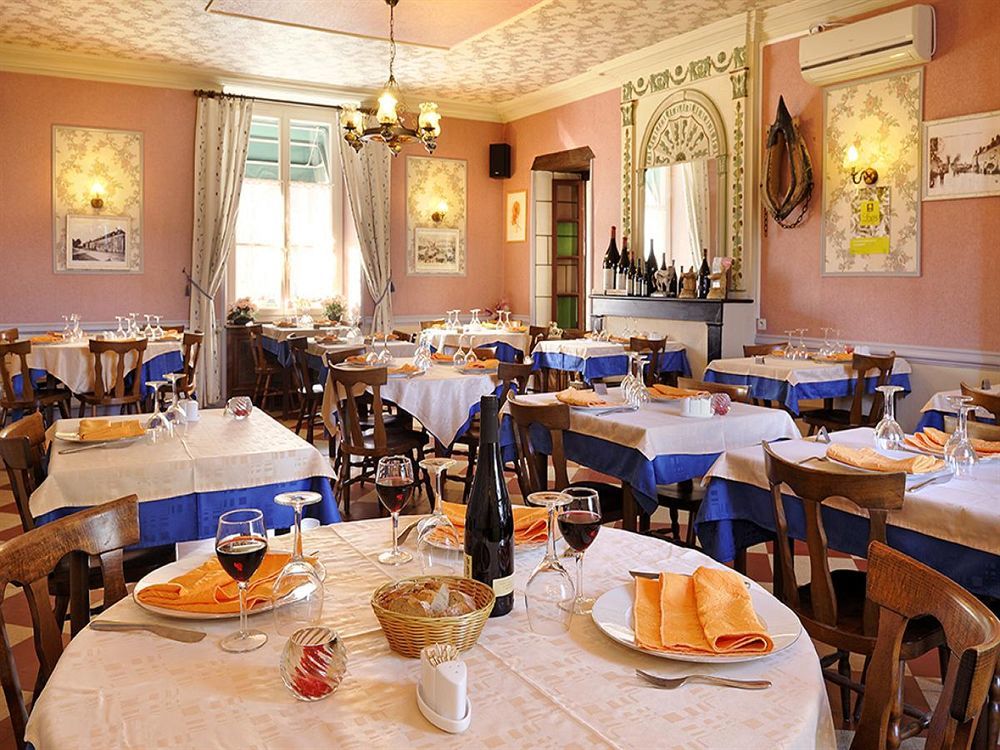Logis Hostellerie Du Cheval Blanc Sainte-Maure-de-Touraine Εξωτερικό φωτογραφία